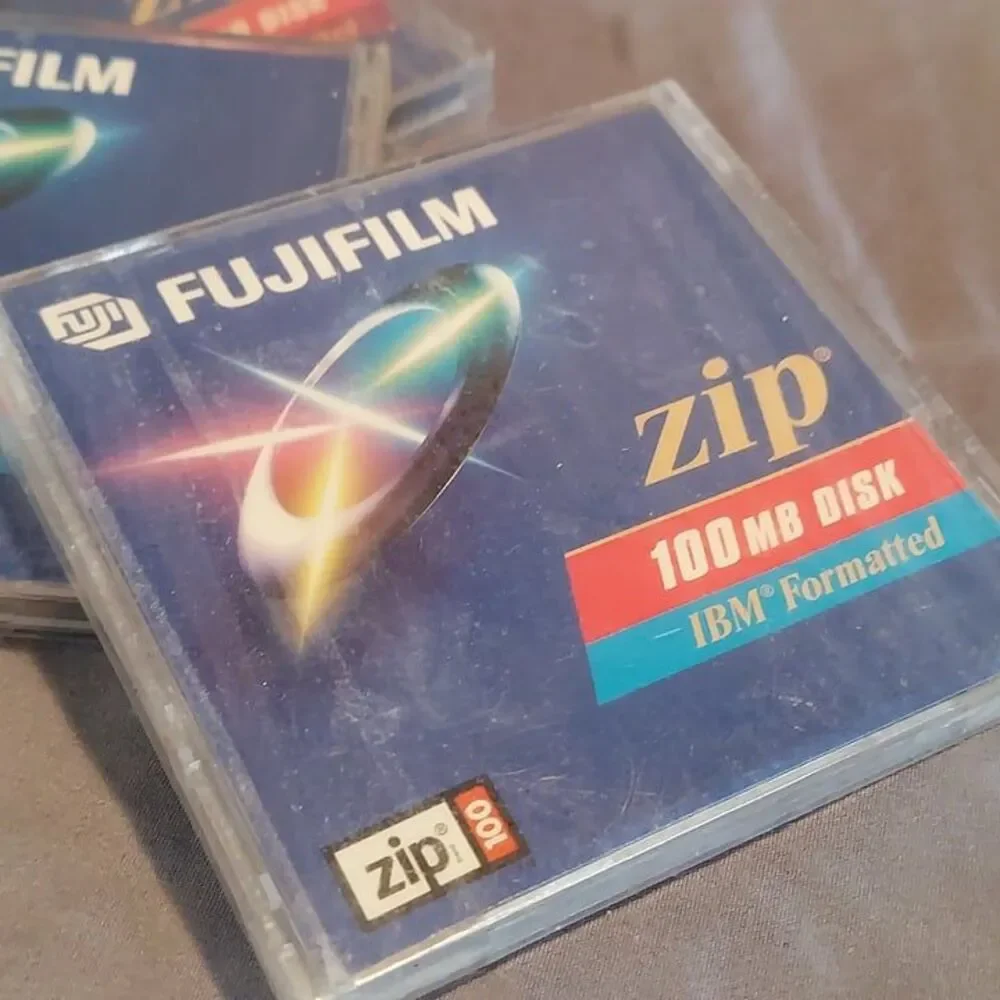 NEW FUJIFILM ZIP 100 DISK IBM & MAC Formatted - 100MB - PACK OF 3